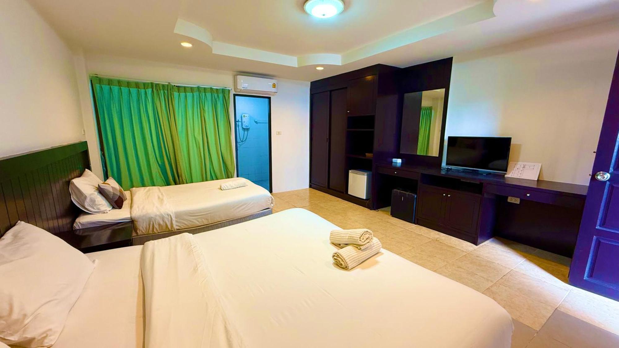 Hill Side Patong Hotel Extérieur photo