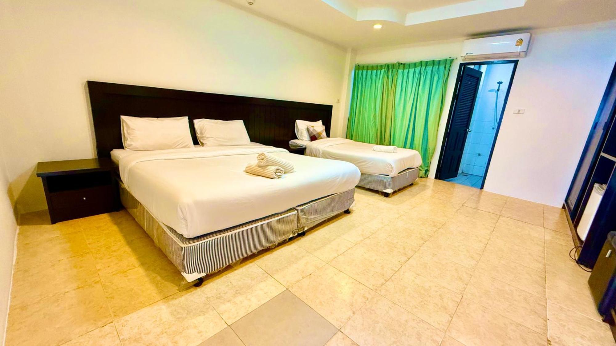 Hill Side Patong Hotel Extérieur photo